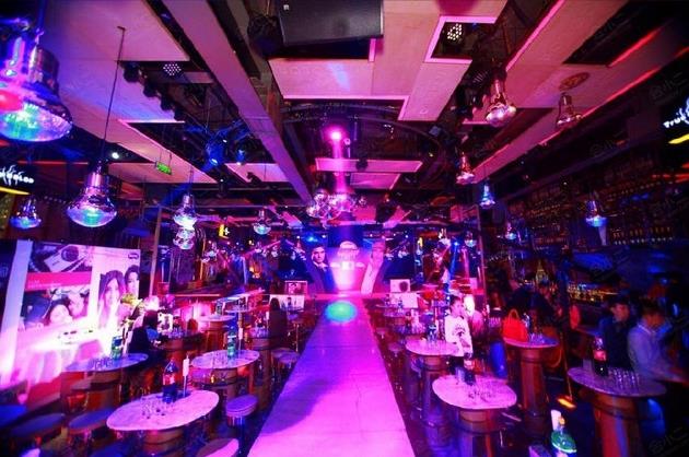 北京夜生活指南:九大热门夜店酒吧,燃爆你的夜晚!